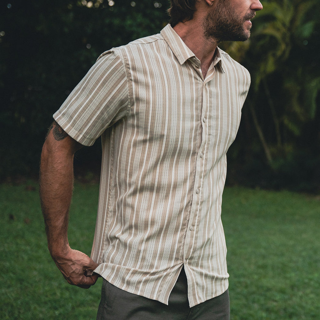 Bless Up Atmungsaktives Stretch-Shirt - Beige