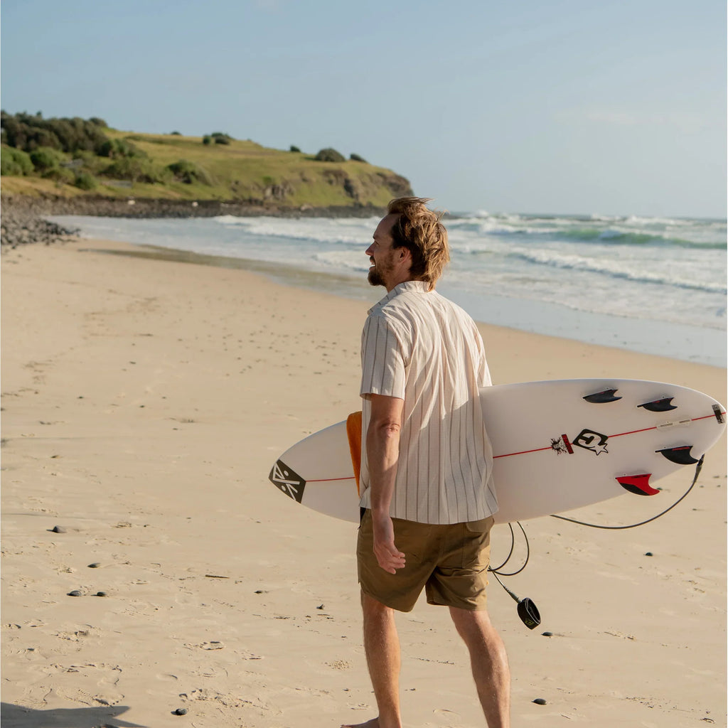 Layover Traveler Shorts für Dark Khaki