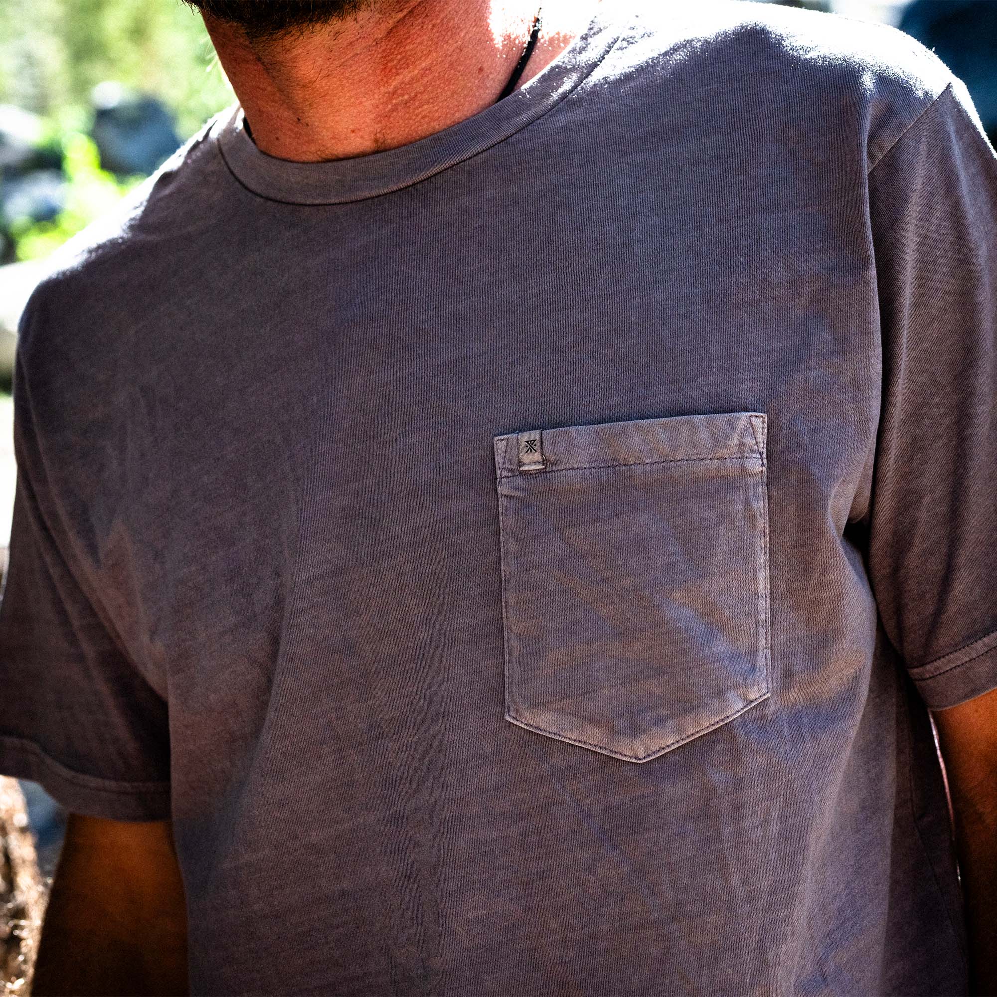 Made To Fade Kurzarm Tee - Haifisch