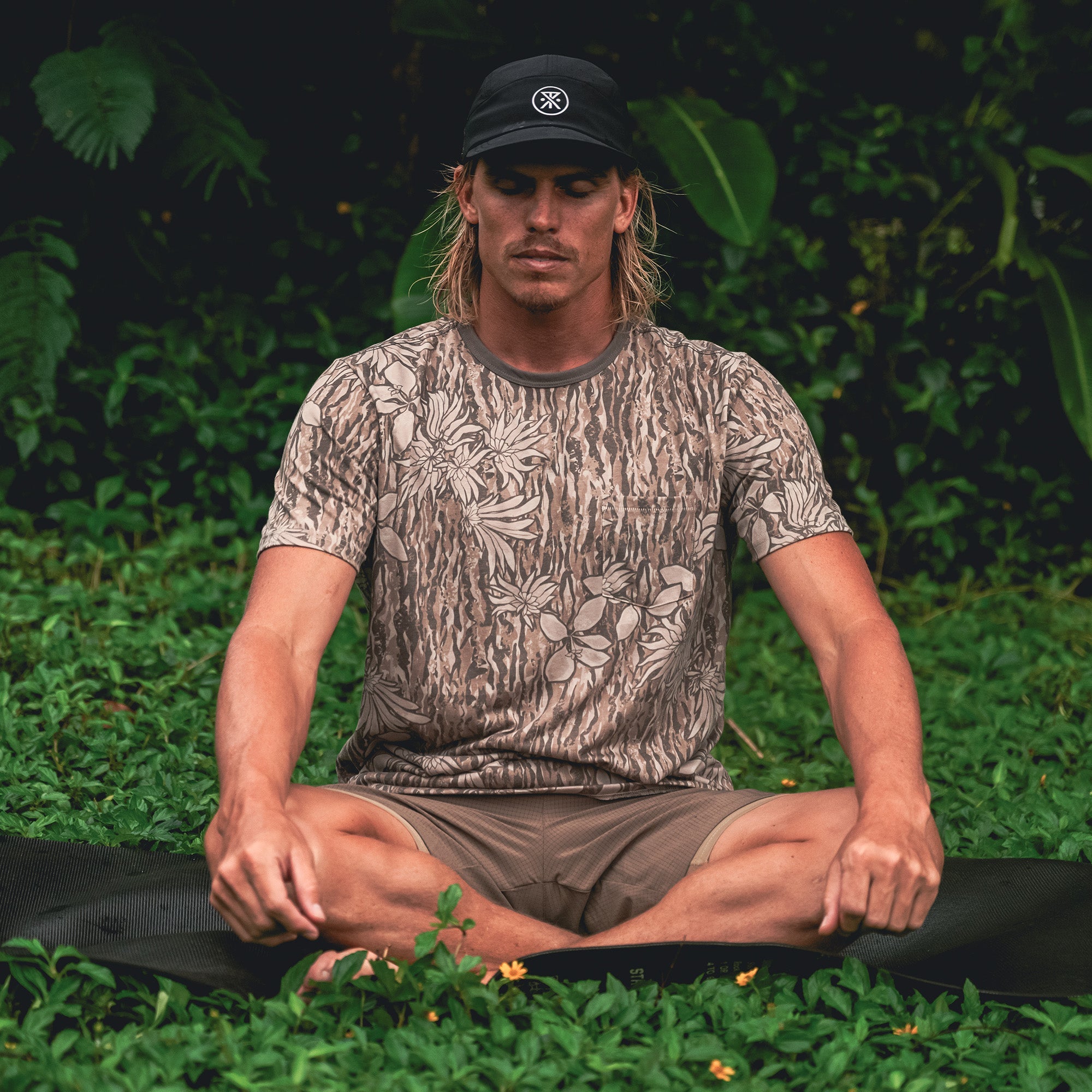 Mathis Active Tie Dye Pocket Kurzarm Tee — Khaki Tie Dye