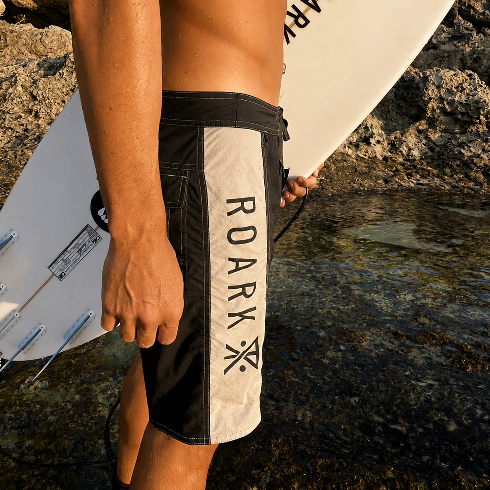 Passage Panel 18.5' Boardshorts - Schwarz/Weiß