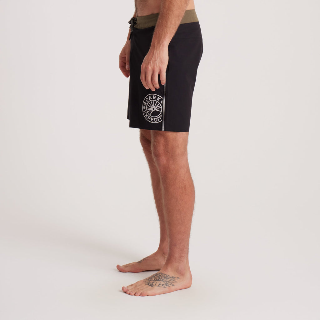 Chiller Boardshorts — Schwarz