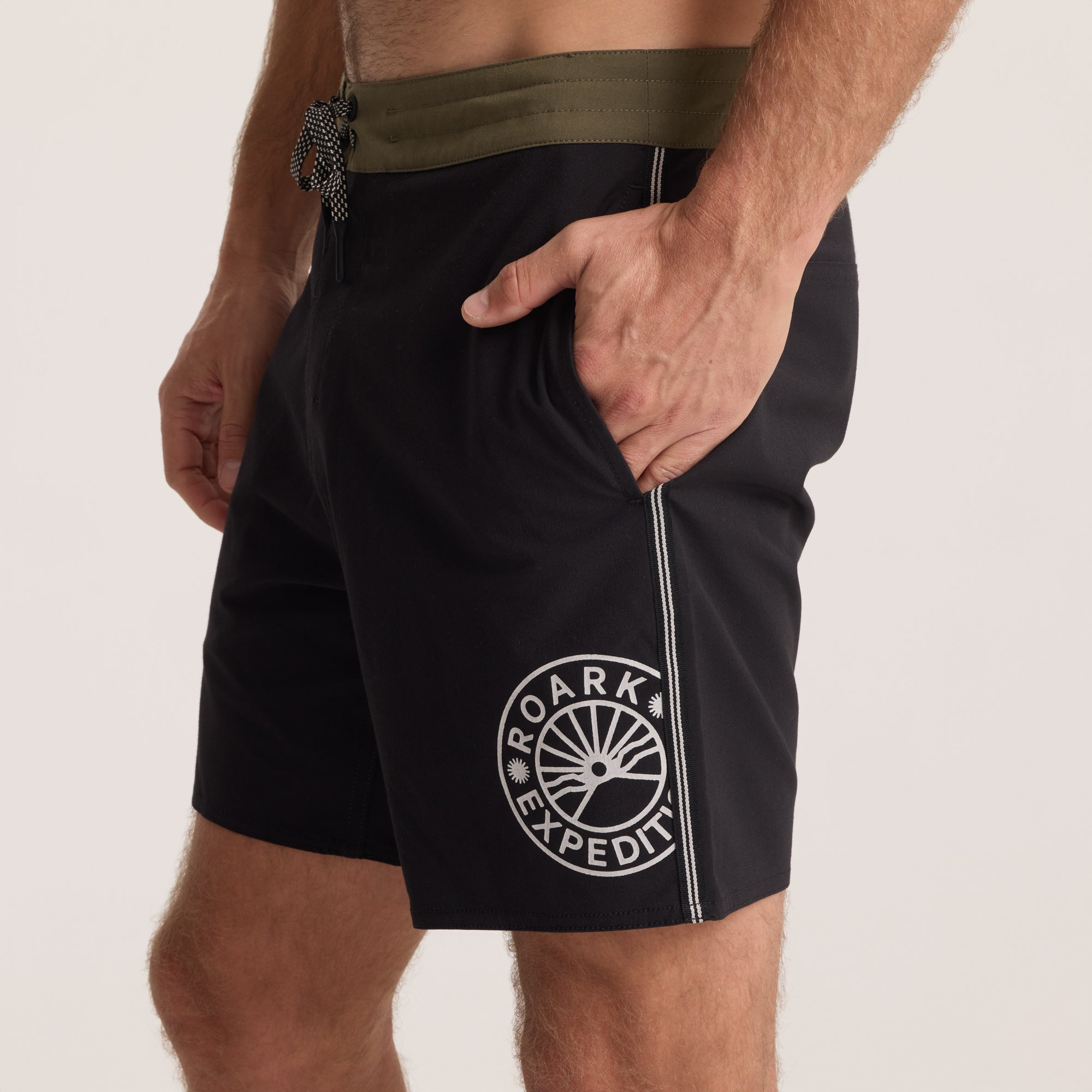 Chiller Boardshorts — Schwarz