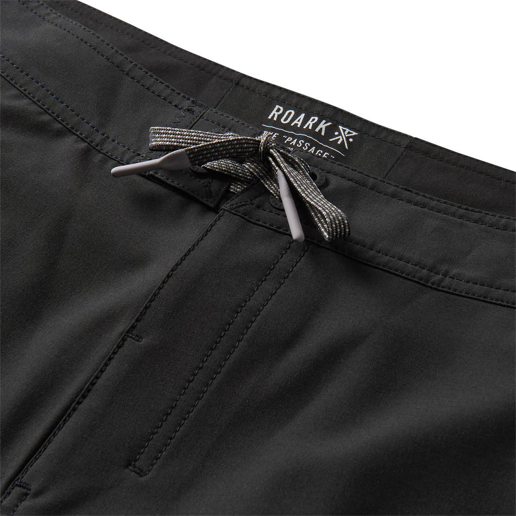 Passage 18.5' Boardshorts - Schwarz