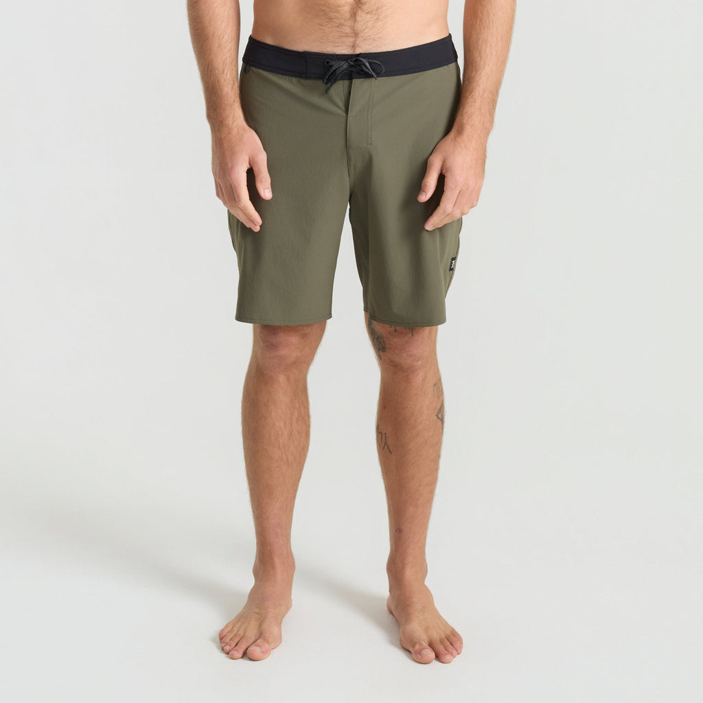 Passage Pro 18.5' Boardshorts - Militärisch