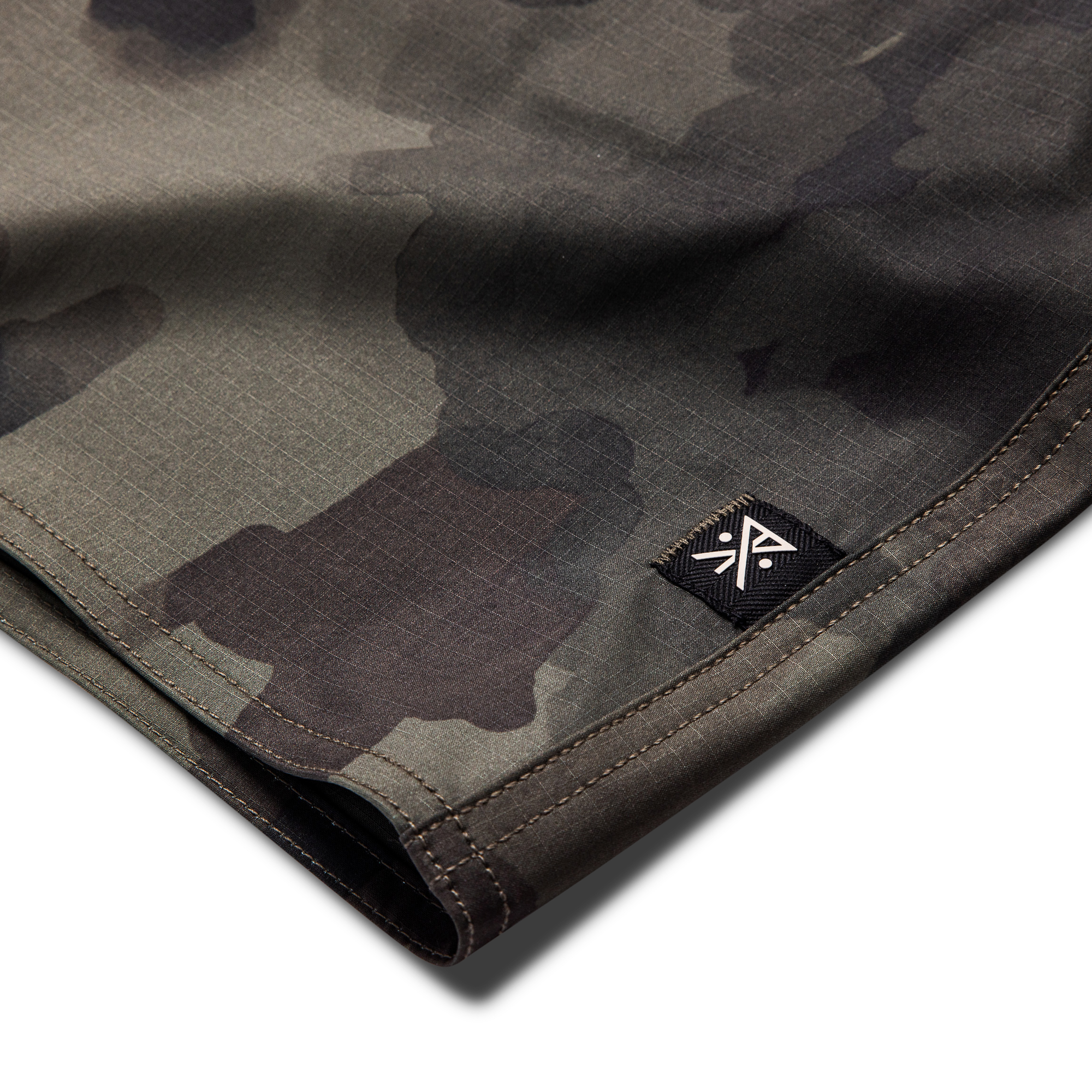 Venture Hybrid 18.5' Trunk - Camo