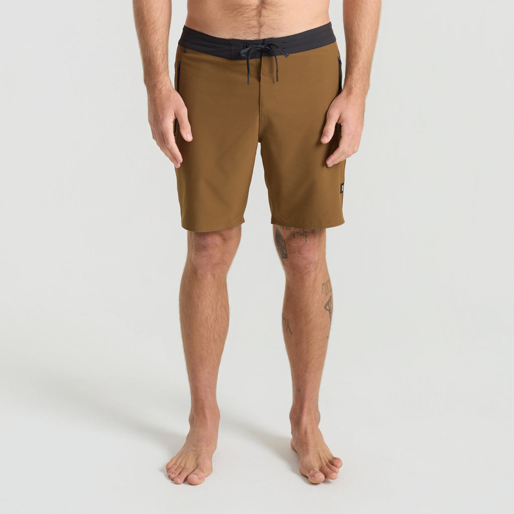 Venture Hybrid 18.5' Trunk - Otter
