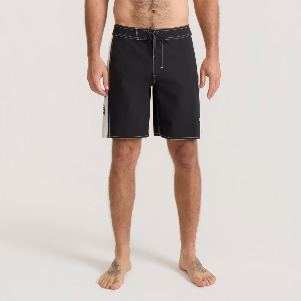 Passage Panel 18.5' Boardshorts - Schwarz/Weiß