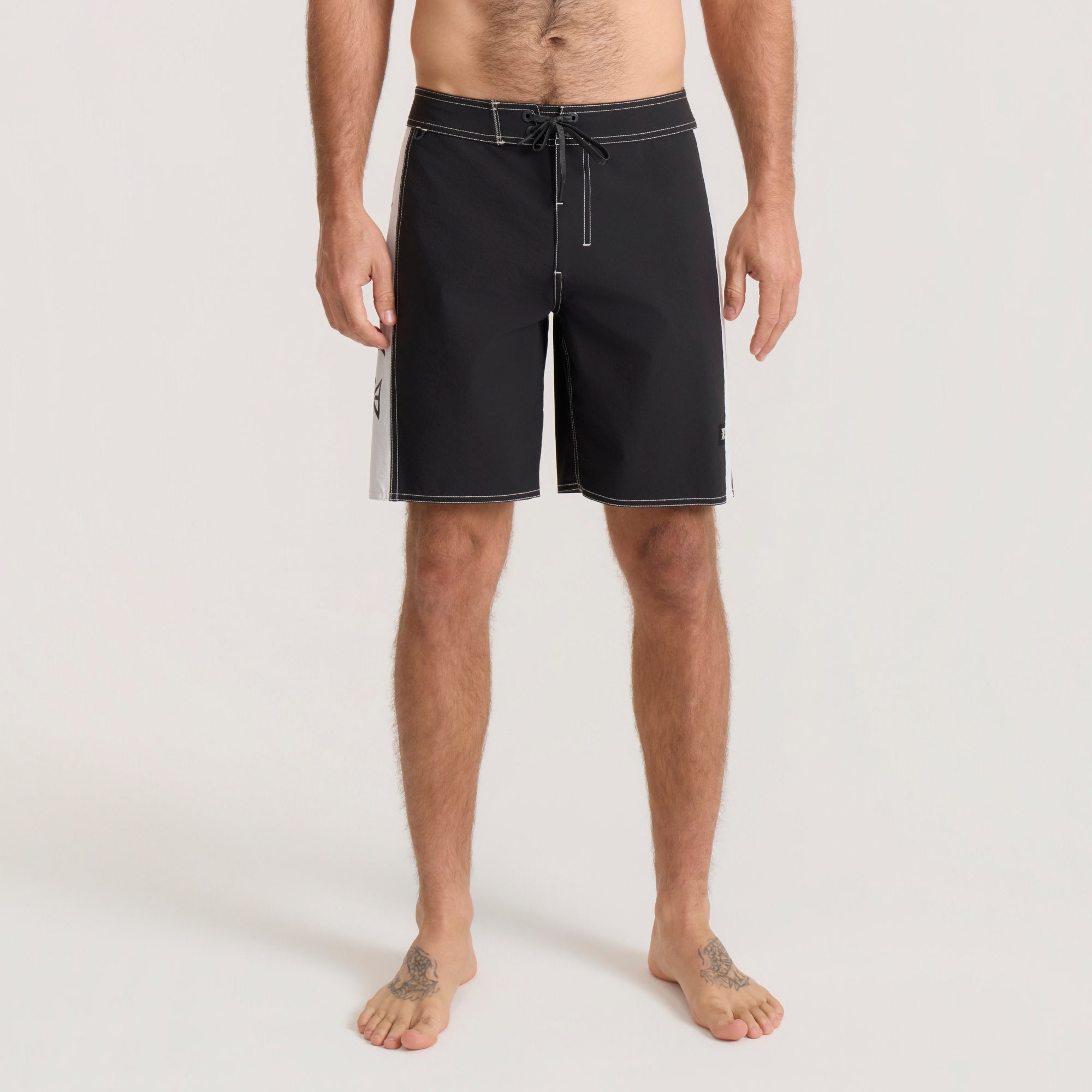 Passage Panel 18.5' Boardshorts - Schwarz/Weiß