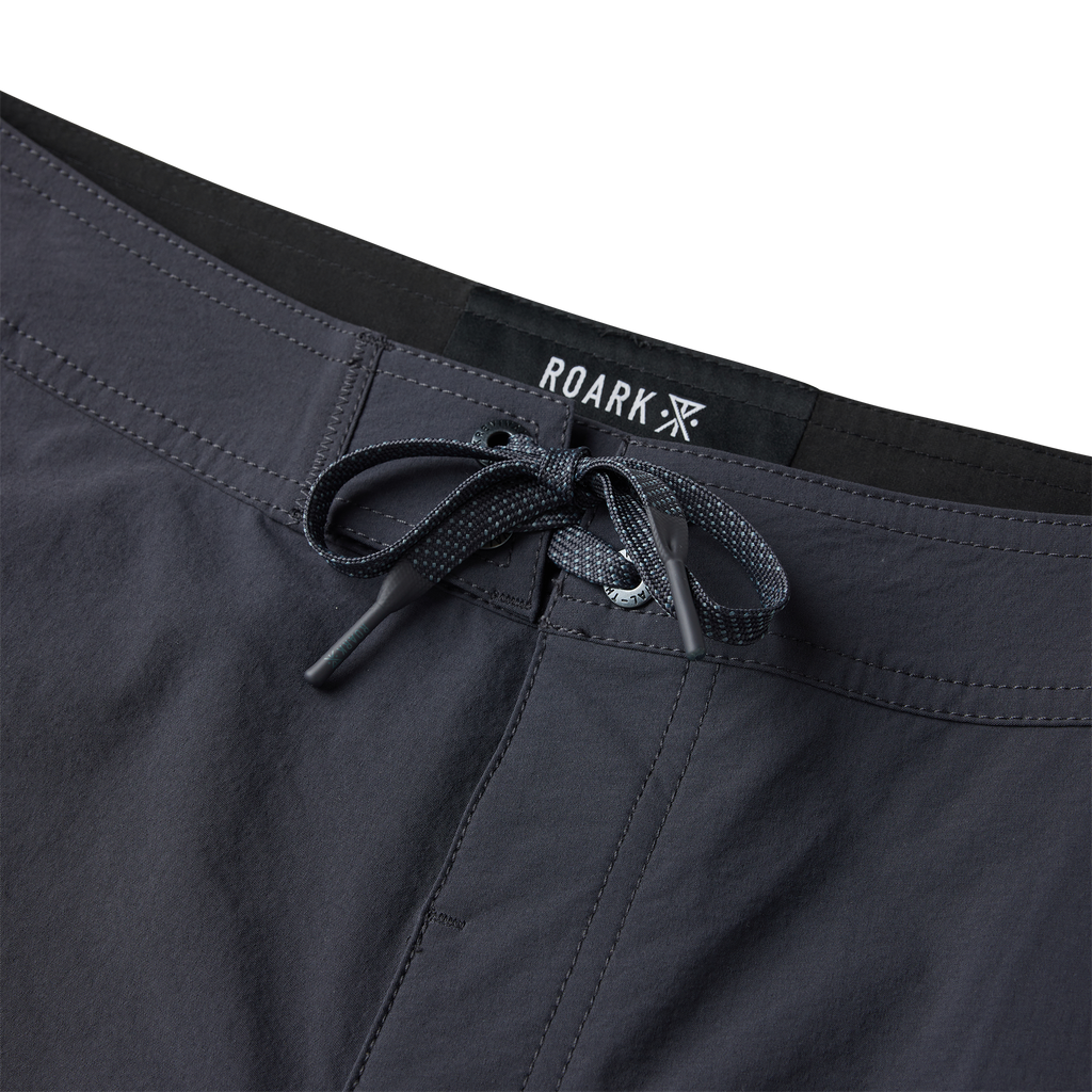 Passage Panel 18.5' Boardshorts - Ebony