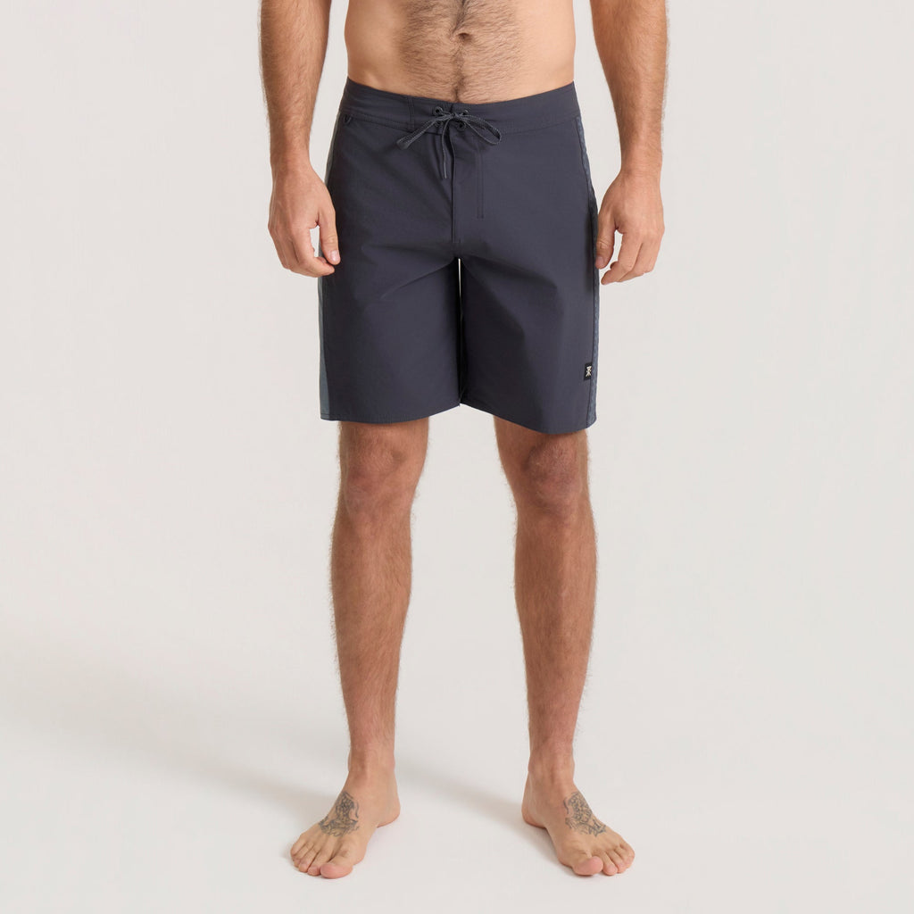 Passage Panel 18.5' Boardshorts - Ebony