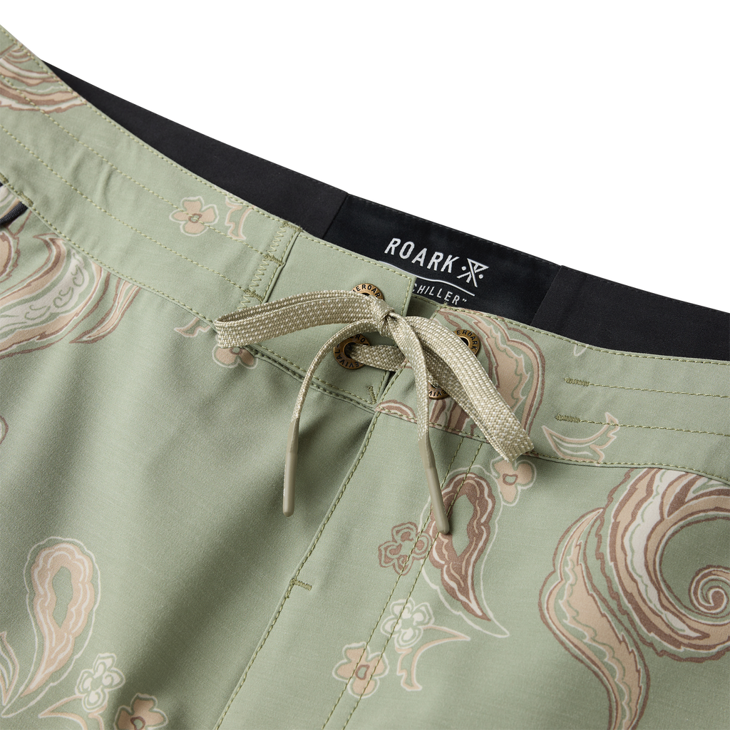 Chiller Scallop 17' Boardshorts - Dusty Sage