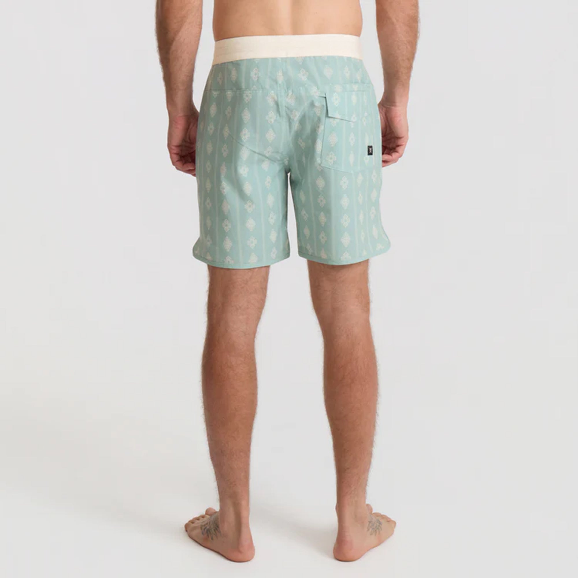 Chiller Scallop 17' Boardshorts - Hazy Blau