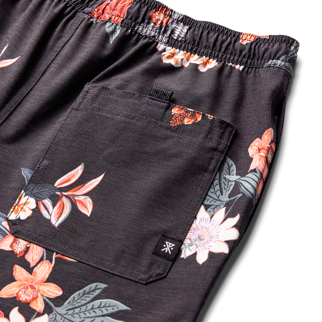 Shorey 16' Trunks - Onyx