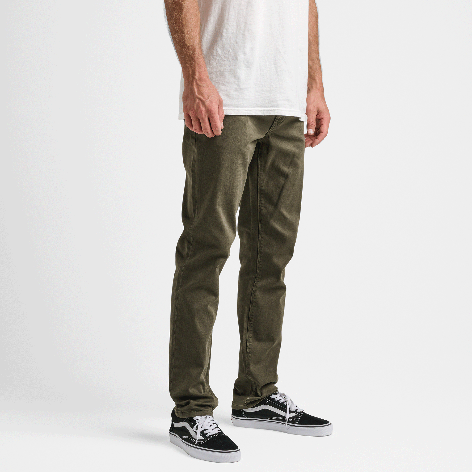 HWY 133 Slim Straight Broken Twill Jeans für Militär