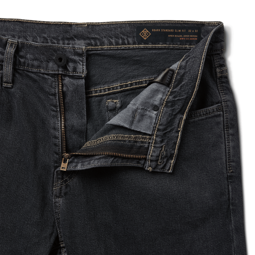 HWY 133 Slim Straight Denim Jeans - Verschlissenes Blaues Schwarz