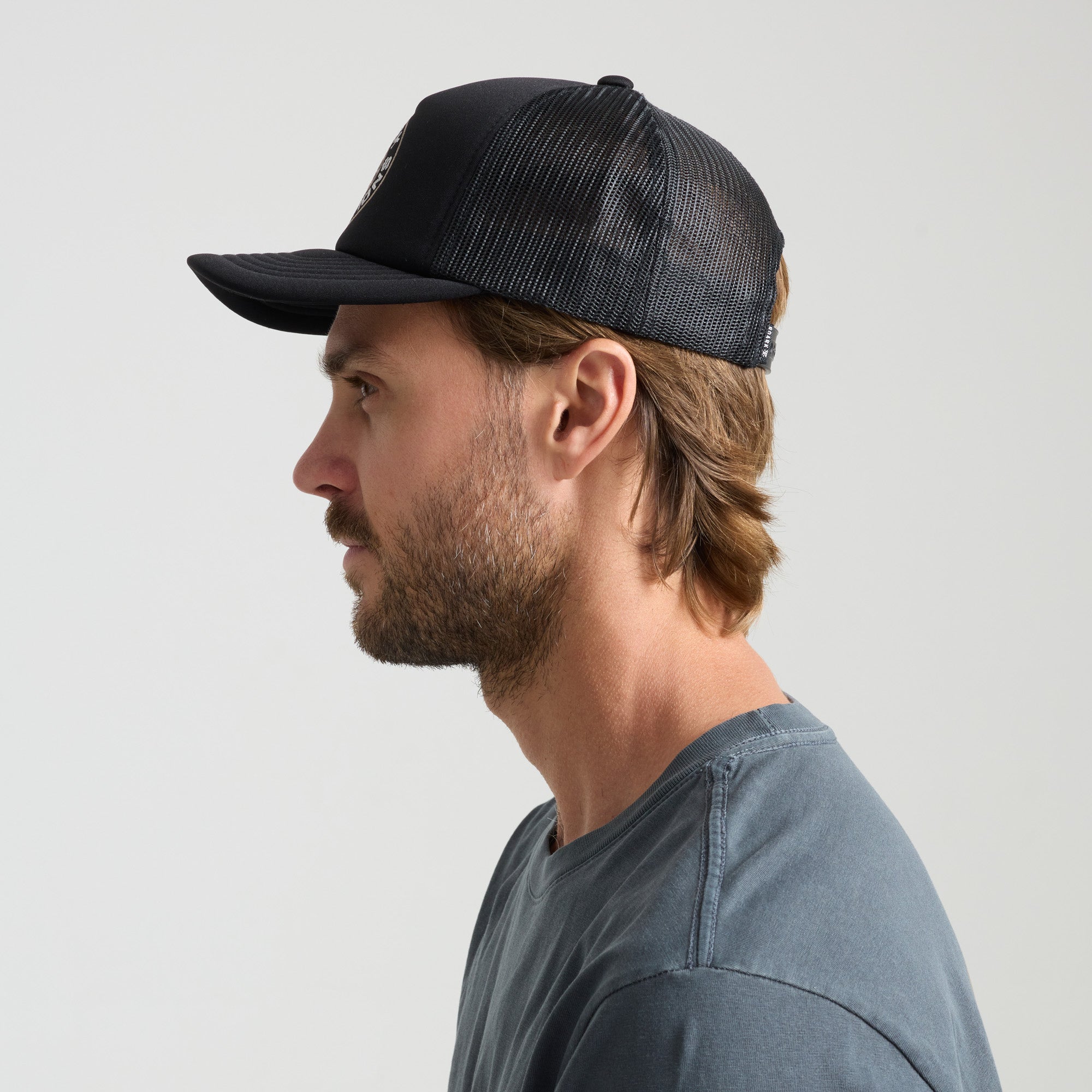 Foam Trucker Global Snapback Hat - Schwarz