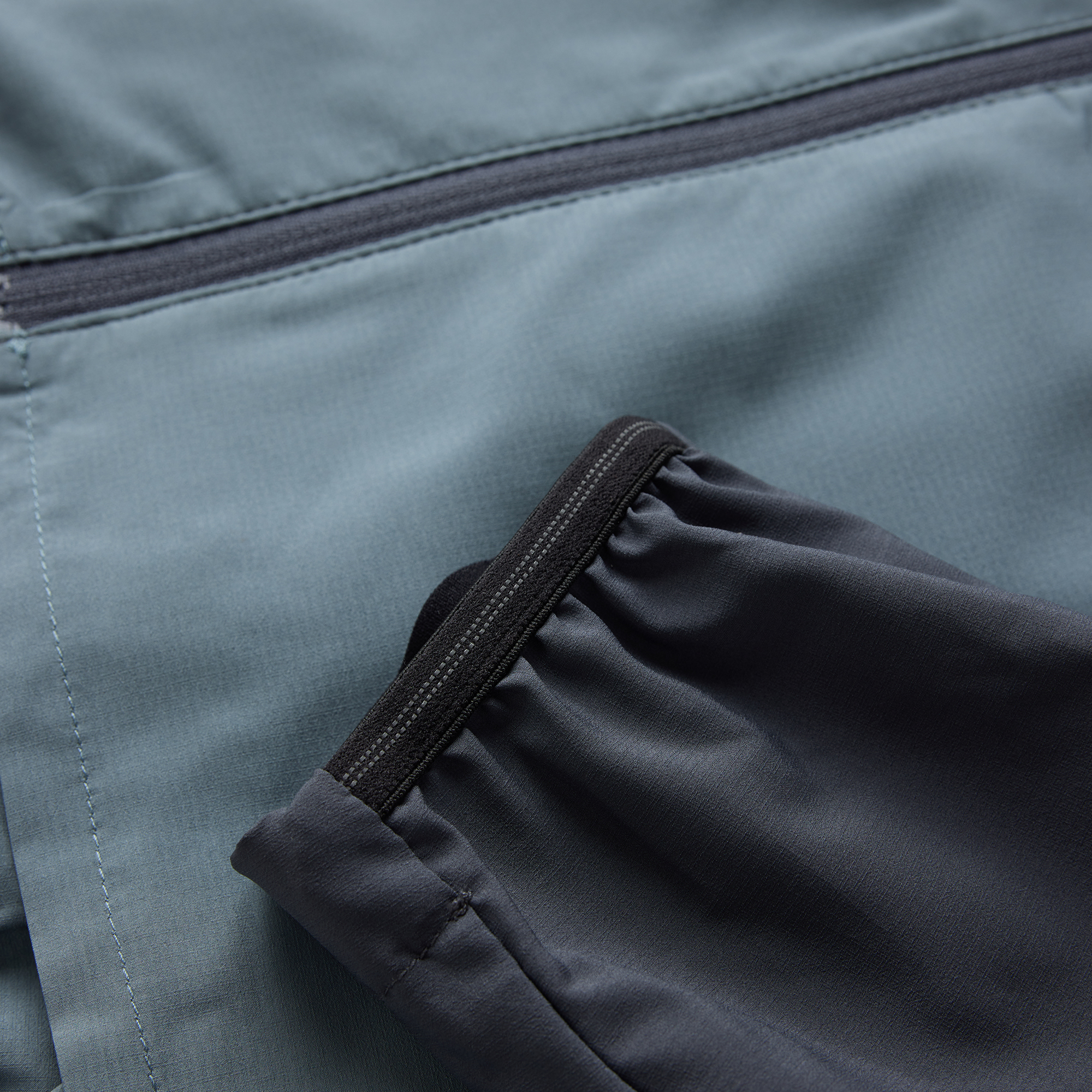 Zweite Windjacke - Ebony