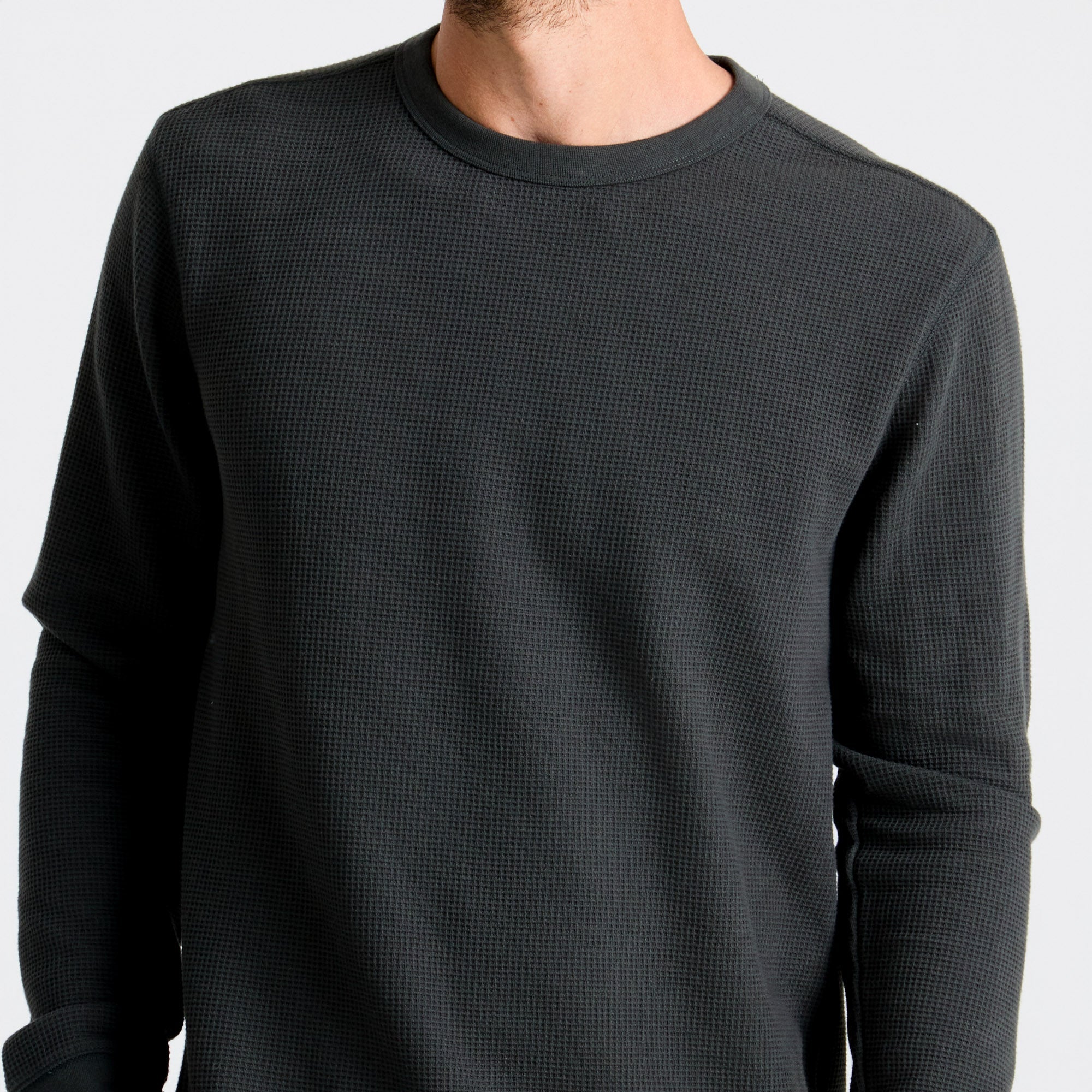 Gut abgenutzte thermische Langarm-Tee - Onyx