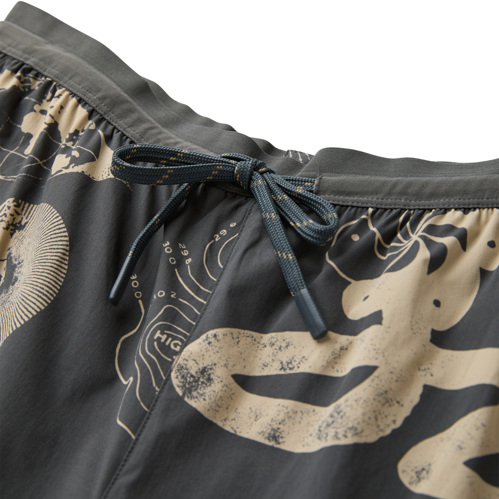 Alta 5' Shorts - Holzkohle
