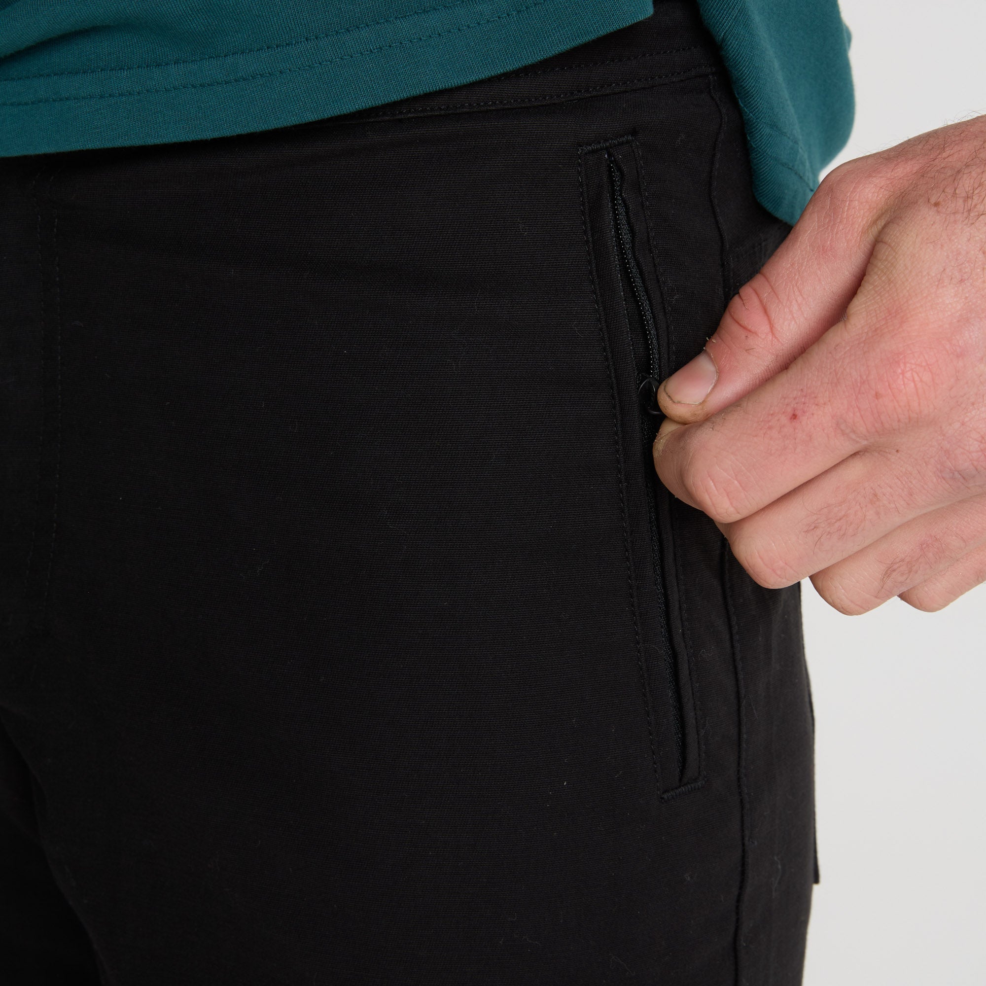 Layover Traveler Shorts - Schwarz