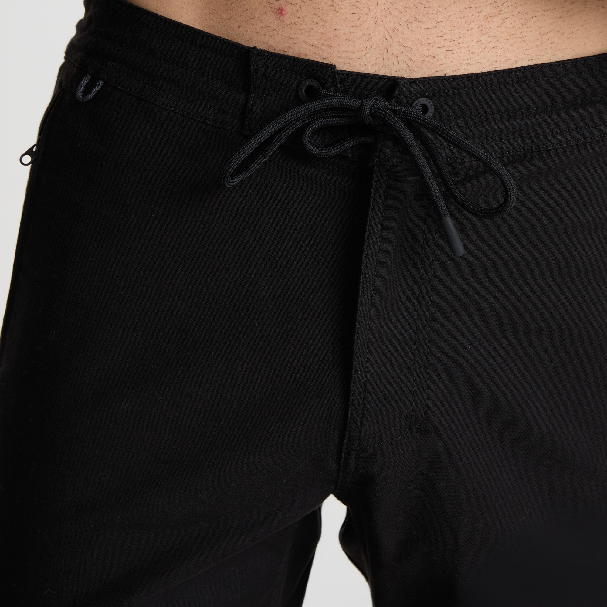 Layover Traveler Shorts - Schwarz