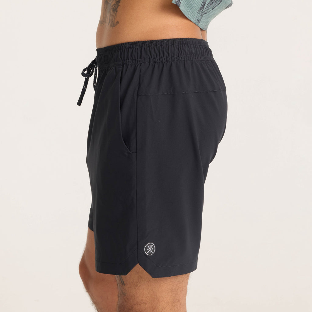 Serrano 7' Active Stretch Shorts - Schwarz