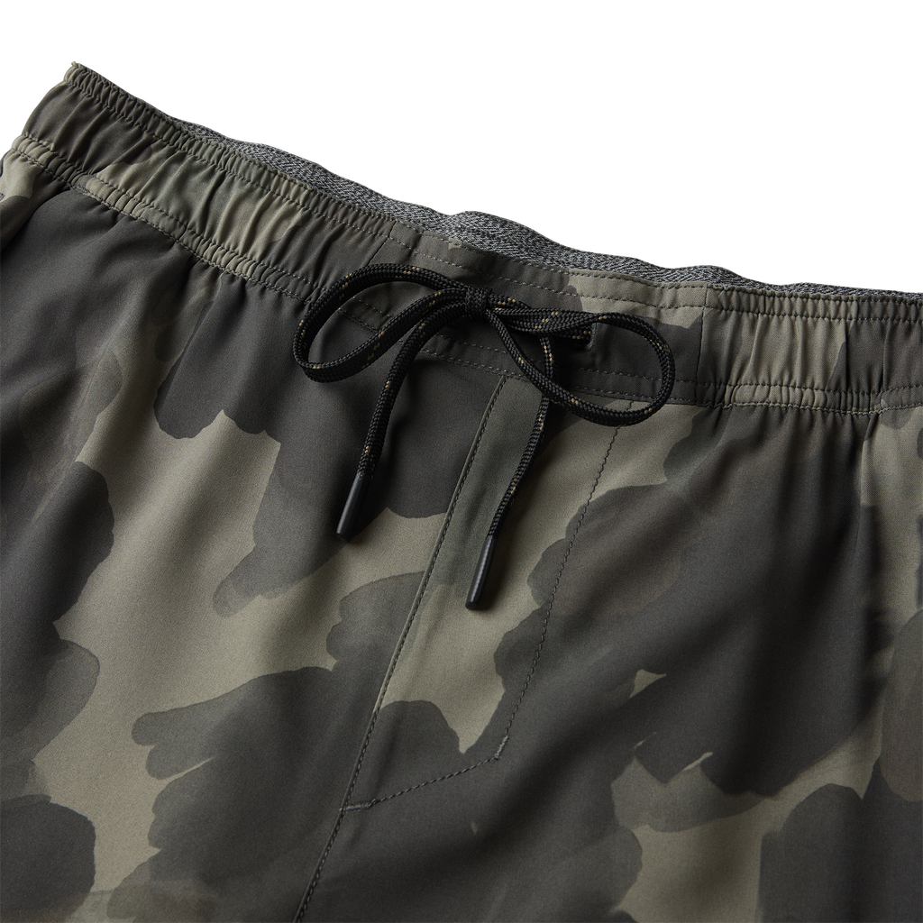 Serrano 7' Active Stretch Shorts - Camo