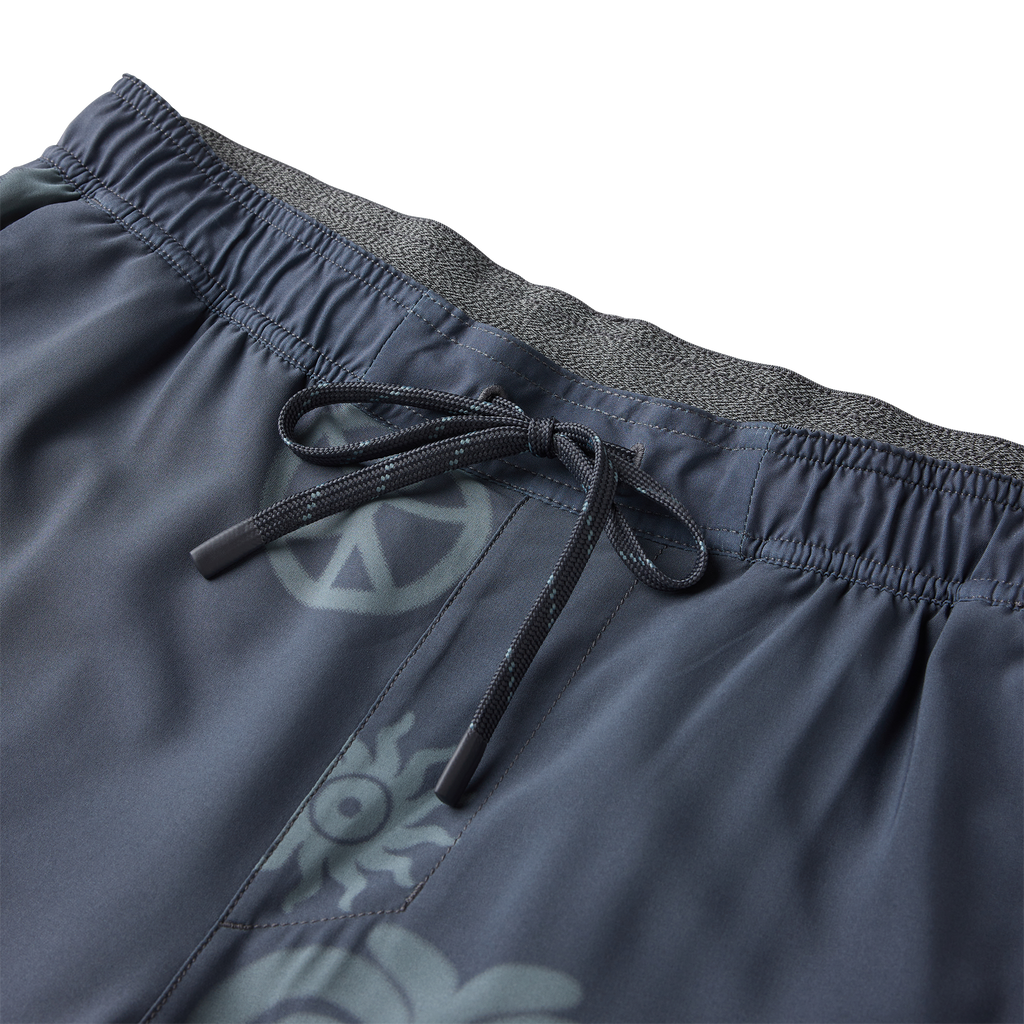 Serrano 7' Active Stretch Shorts - Ebony
