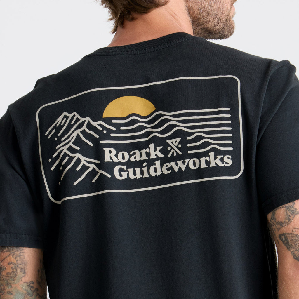 Earth & Sea Premium-T-Shirt - Schwarz