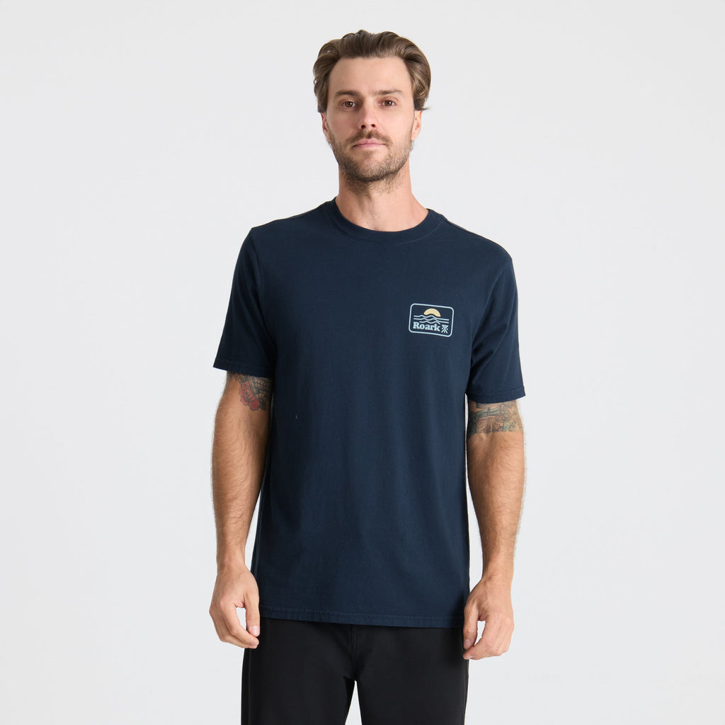 Earth & Sea Premium-T-Shirt - Marine