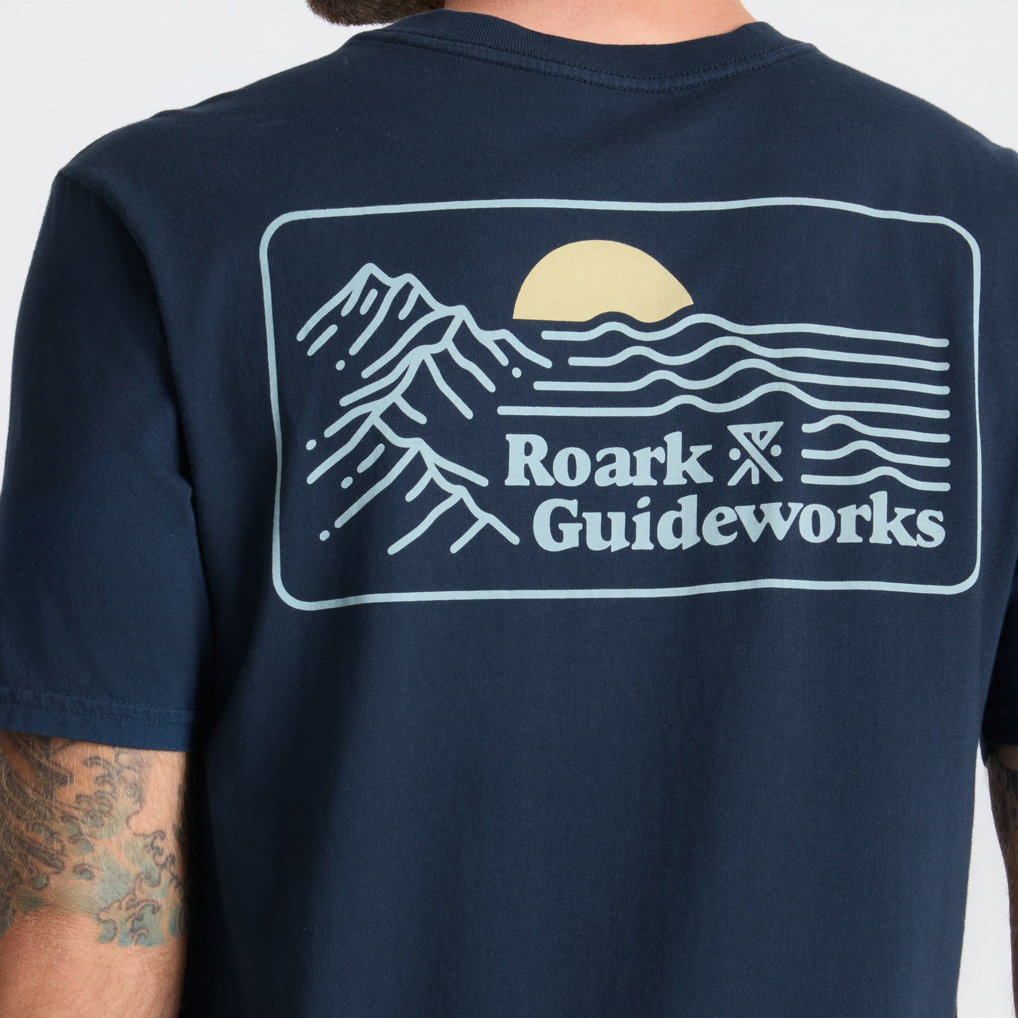 Earth & Sea Premium-T-Shirt - Marine