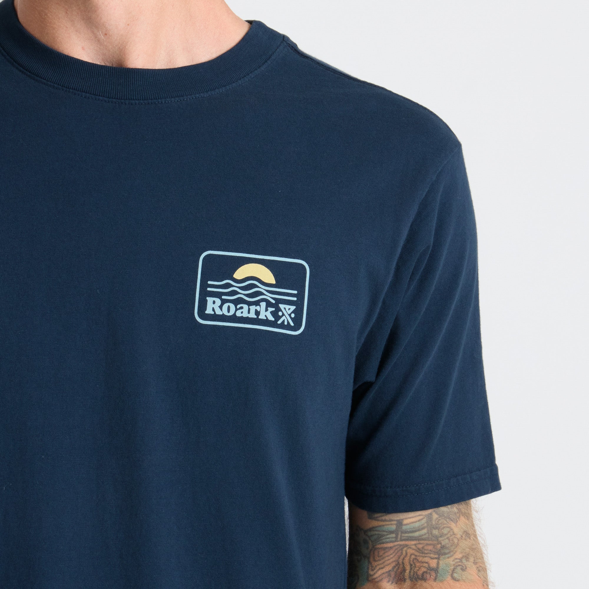 Earth & Sea Premium-T-Shirt - Marine