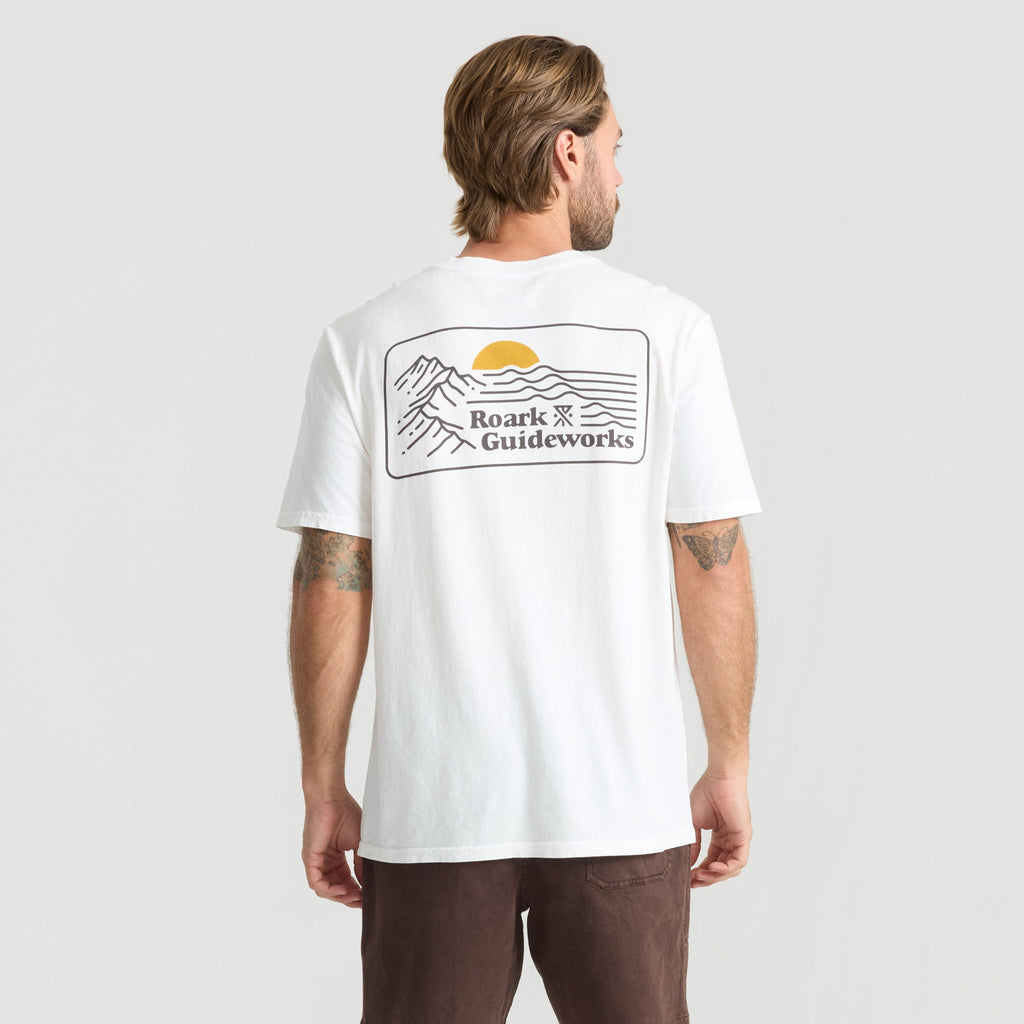 Earth & Sea Premium-T-Shirt - Cremeweiß