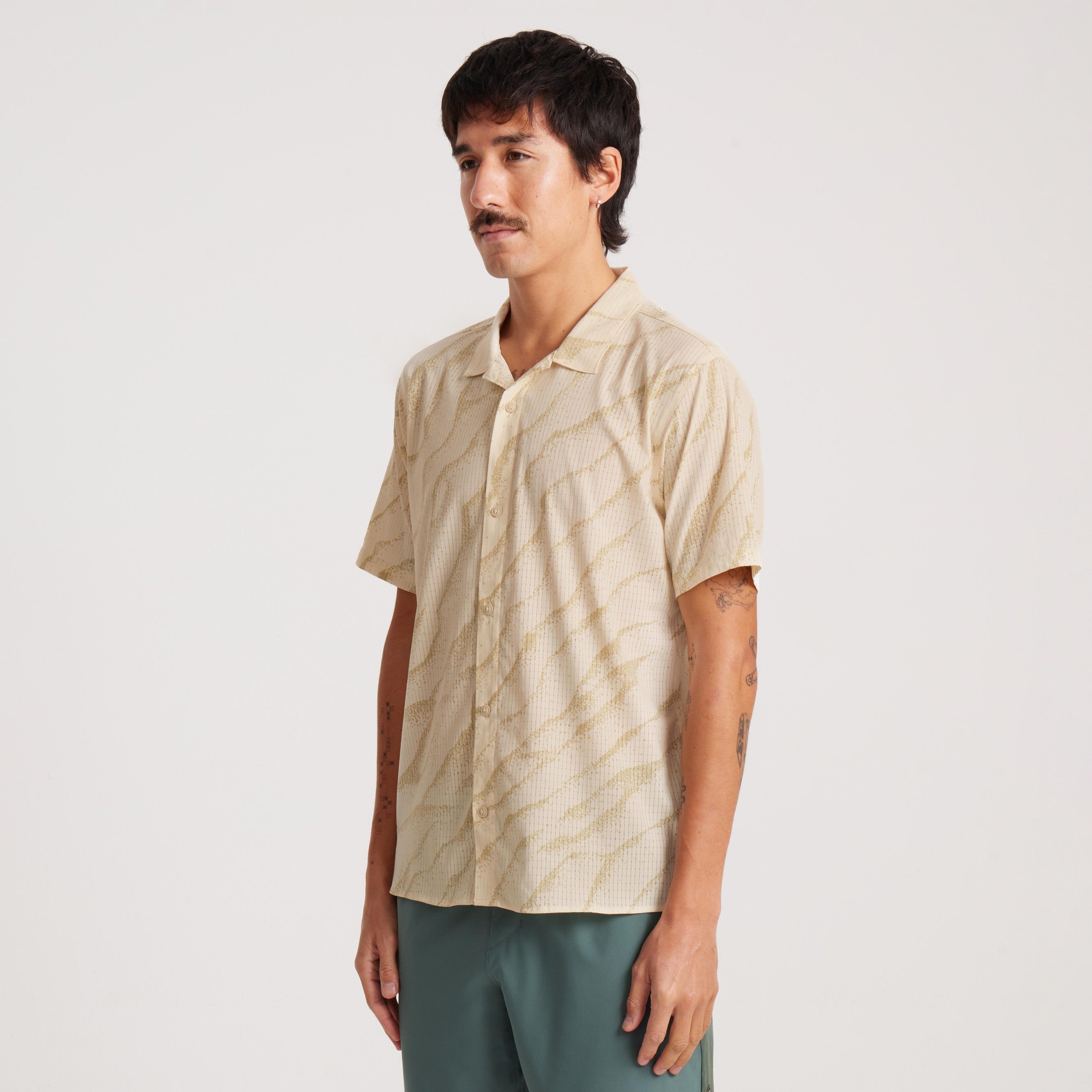 Bless Up Trail Button Up Shirt von Elfenbein
