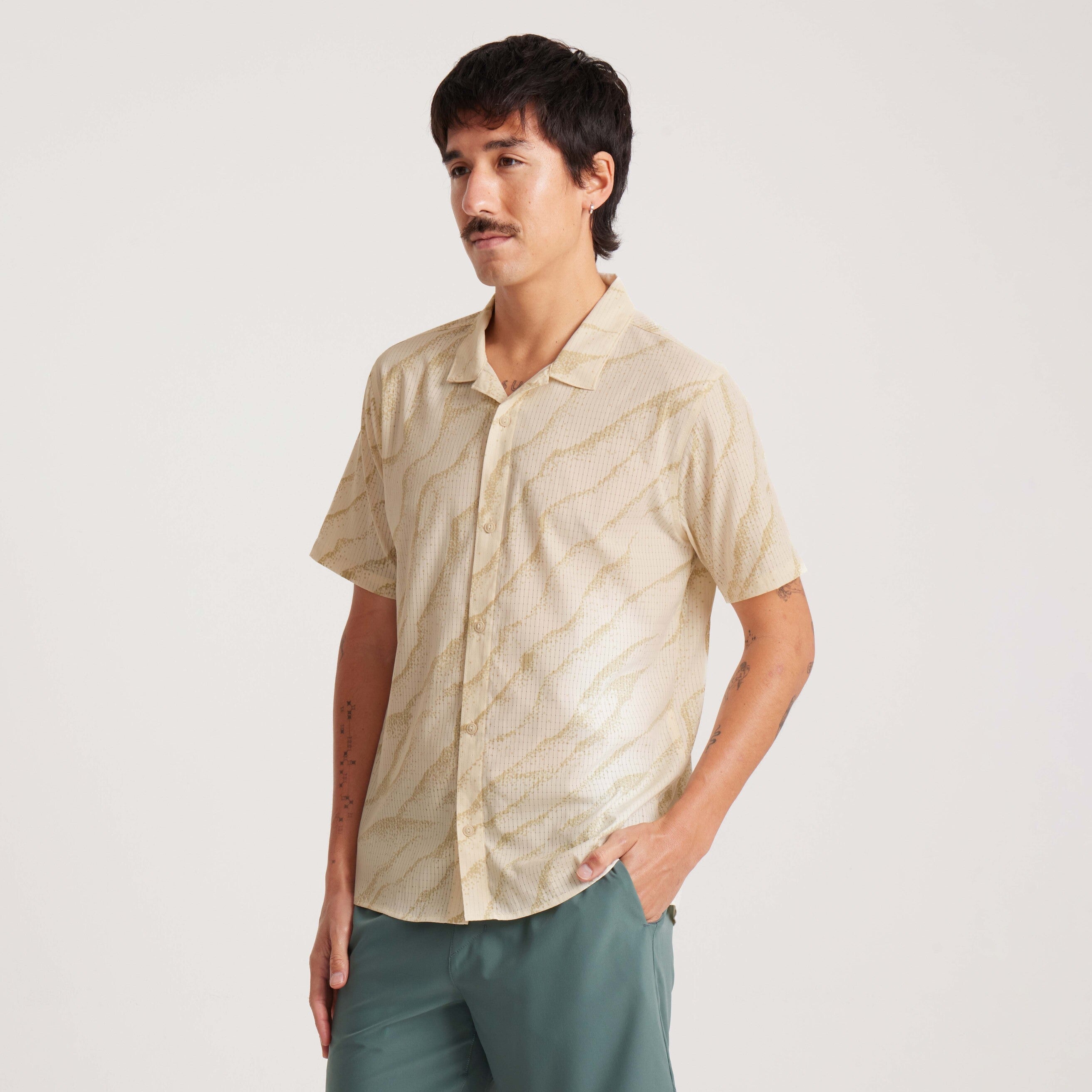 Bless Up Trail Button Up Shirt von Elfenbein