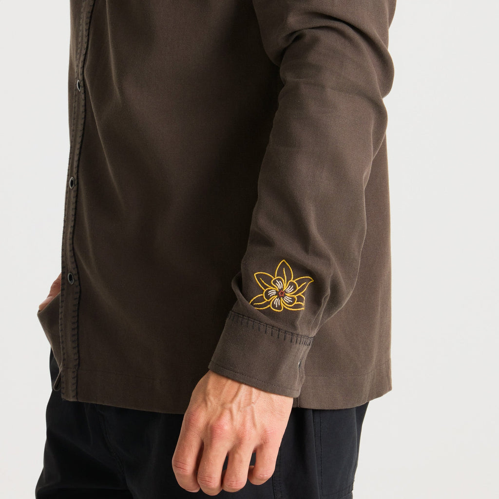 Auf dem Range Langarm Button Up Shirt - Dark Braun