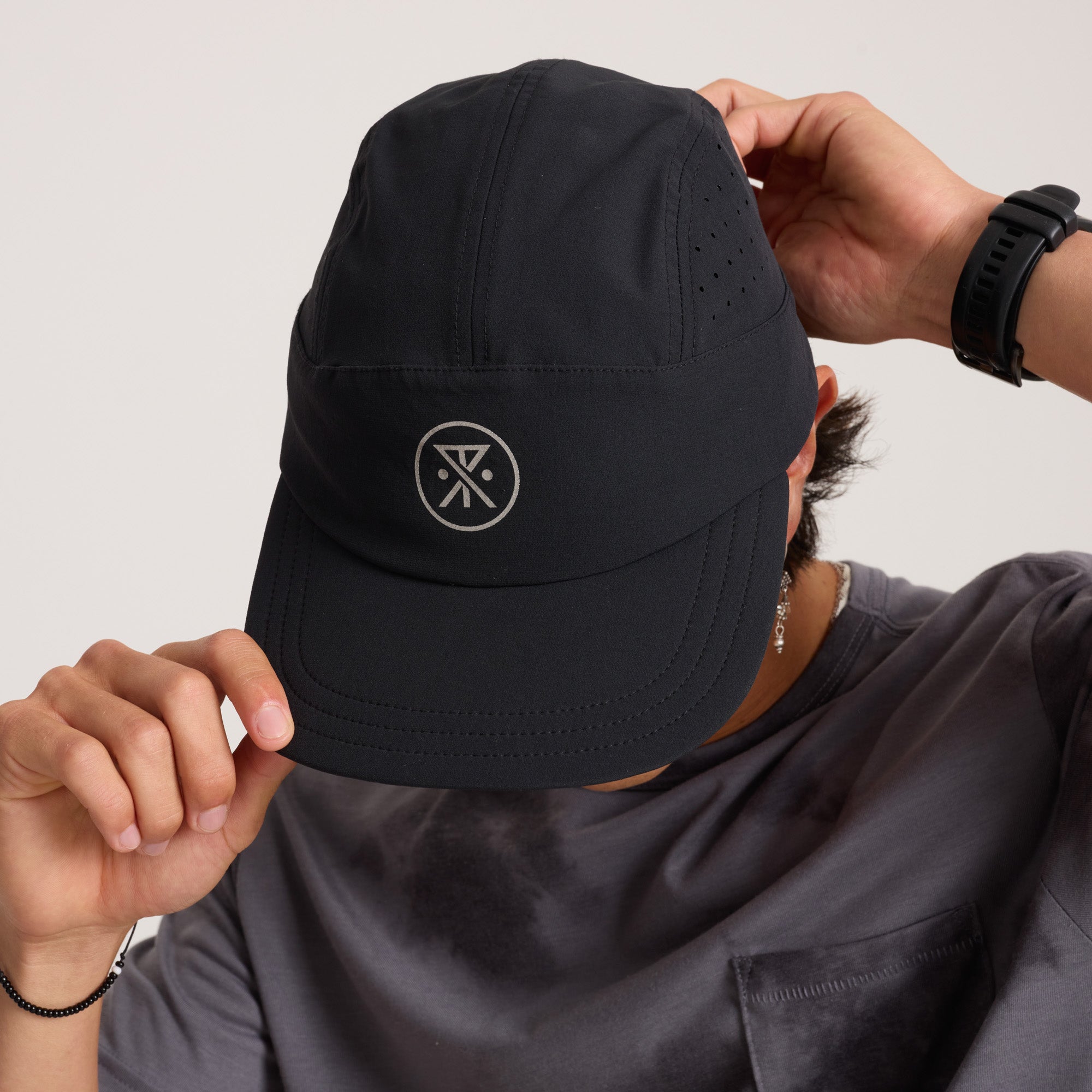 Alta Elite Run Hat Strapback Hat - Schwarz
