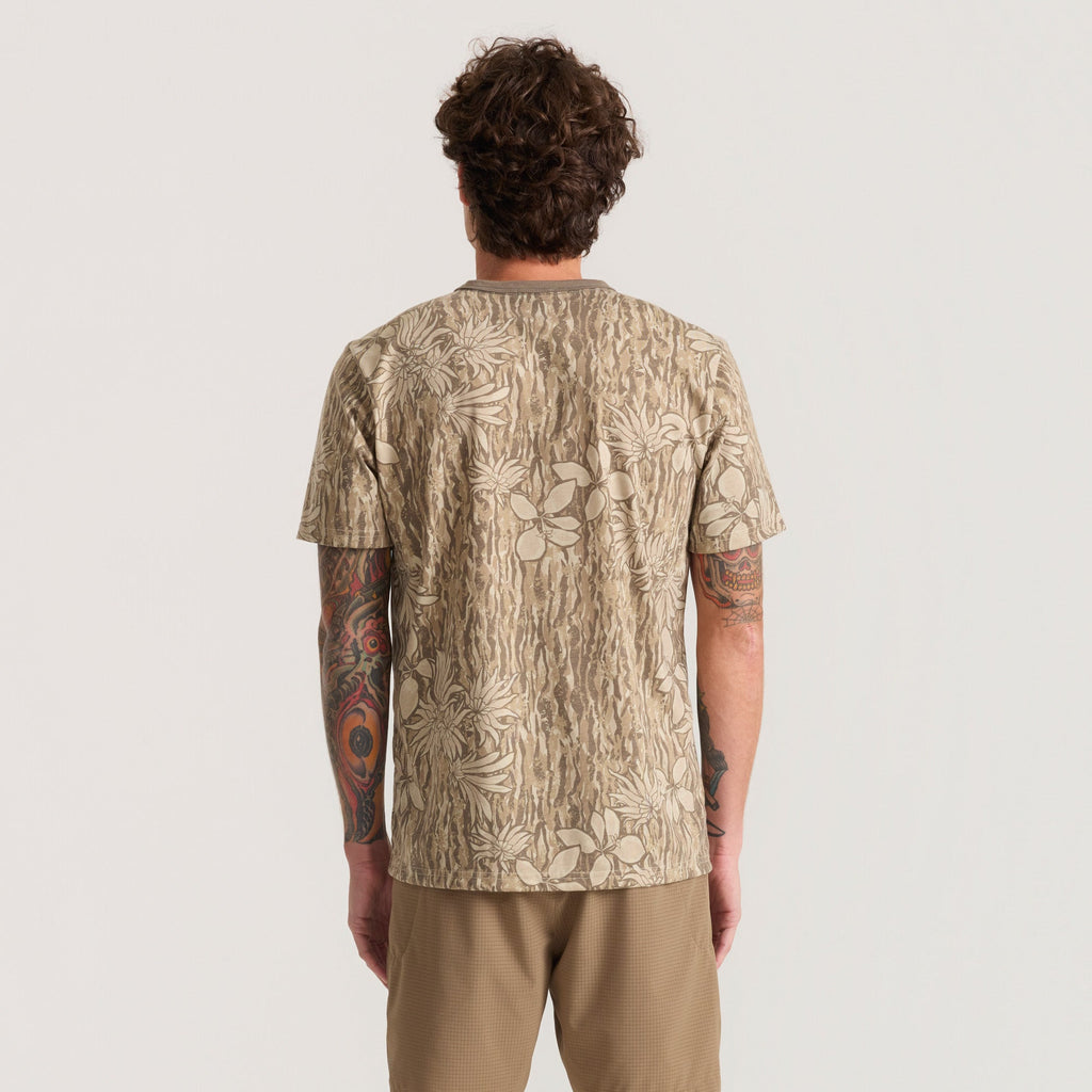 Mathis Active Tie Dye Pocket Kurzarm Tee — Khaki Tie Dye