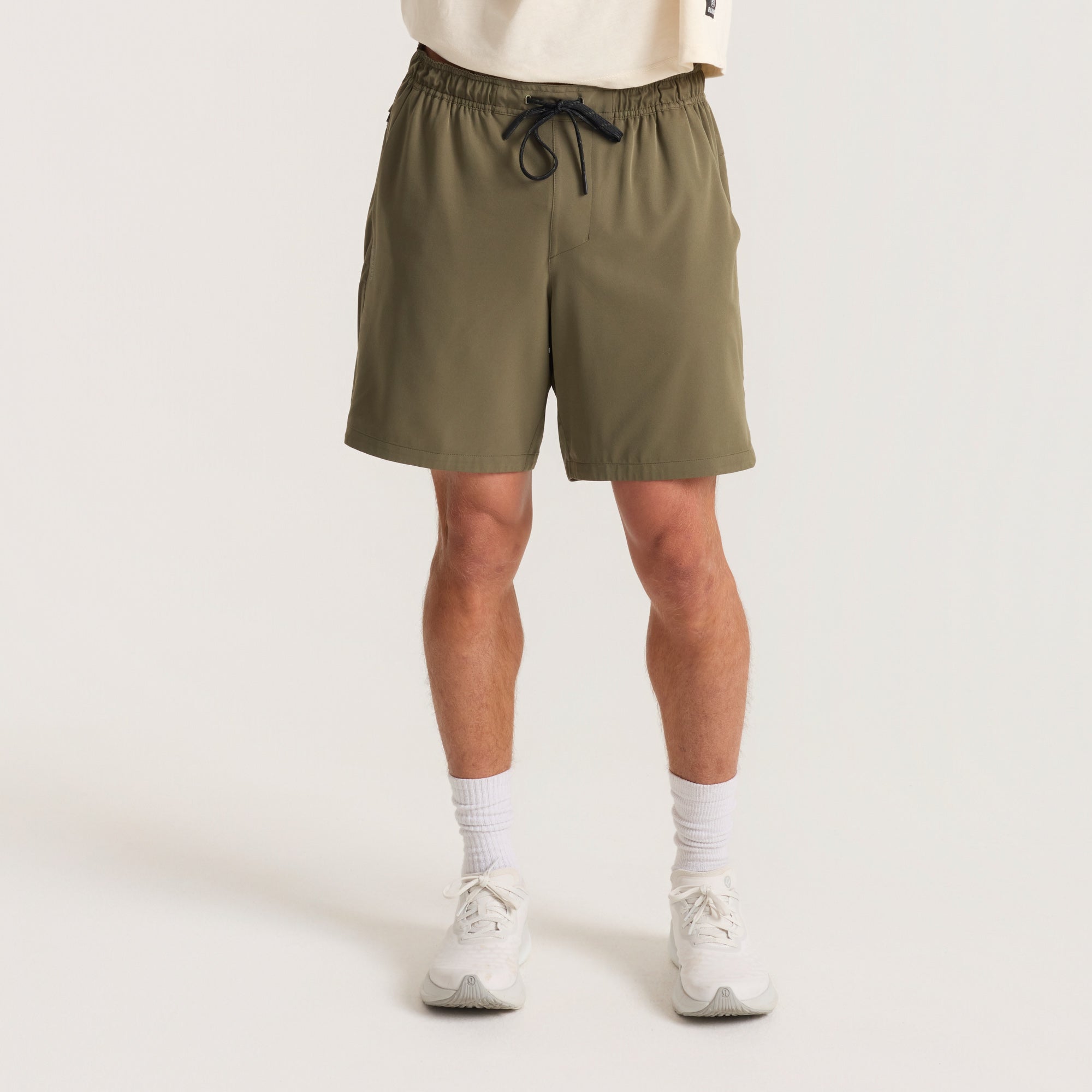 Serrano 7' Active Stretch Shorts - Militärisch