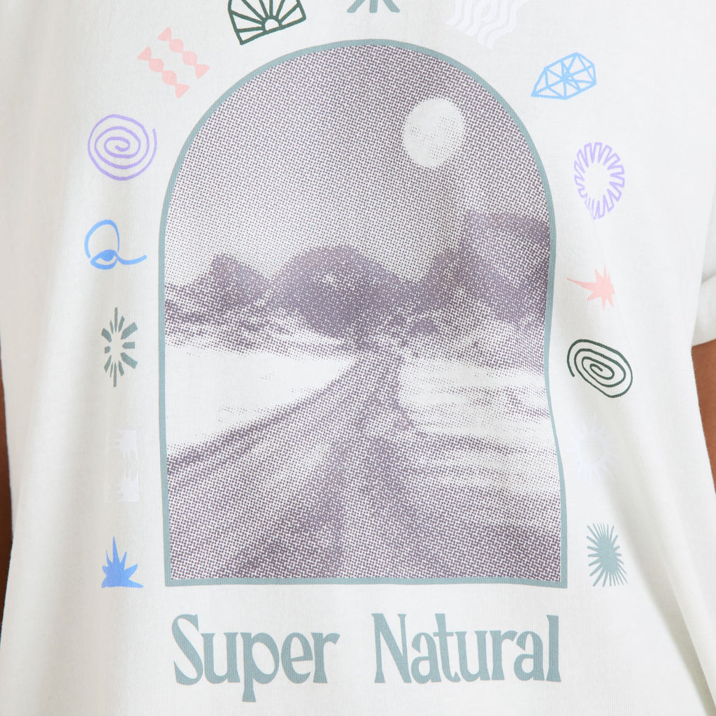 Super Natural Übergroße Premium-T-Shirt - Nebel