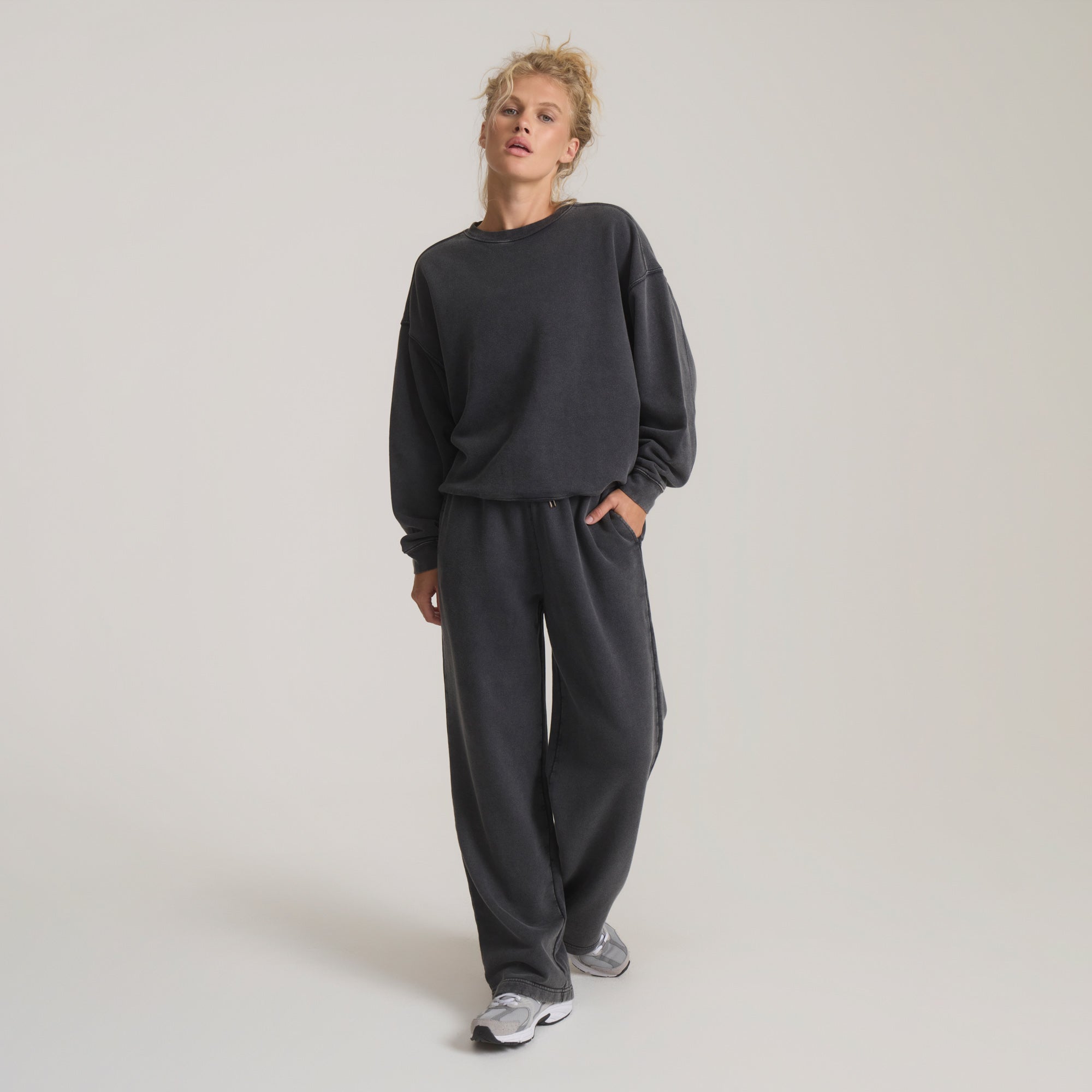 Made To Fade Fleece - Vintage Schwarz (Deutsche Ausgabe)