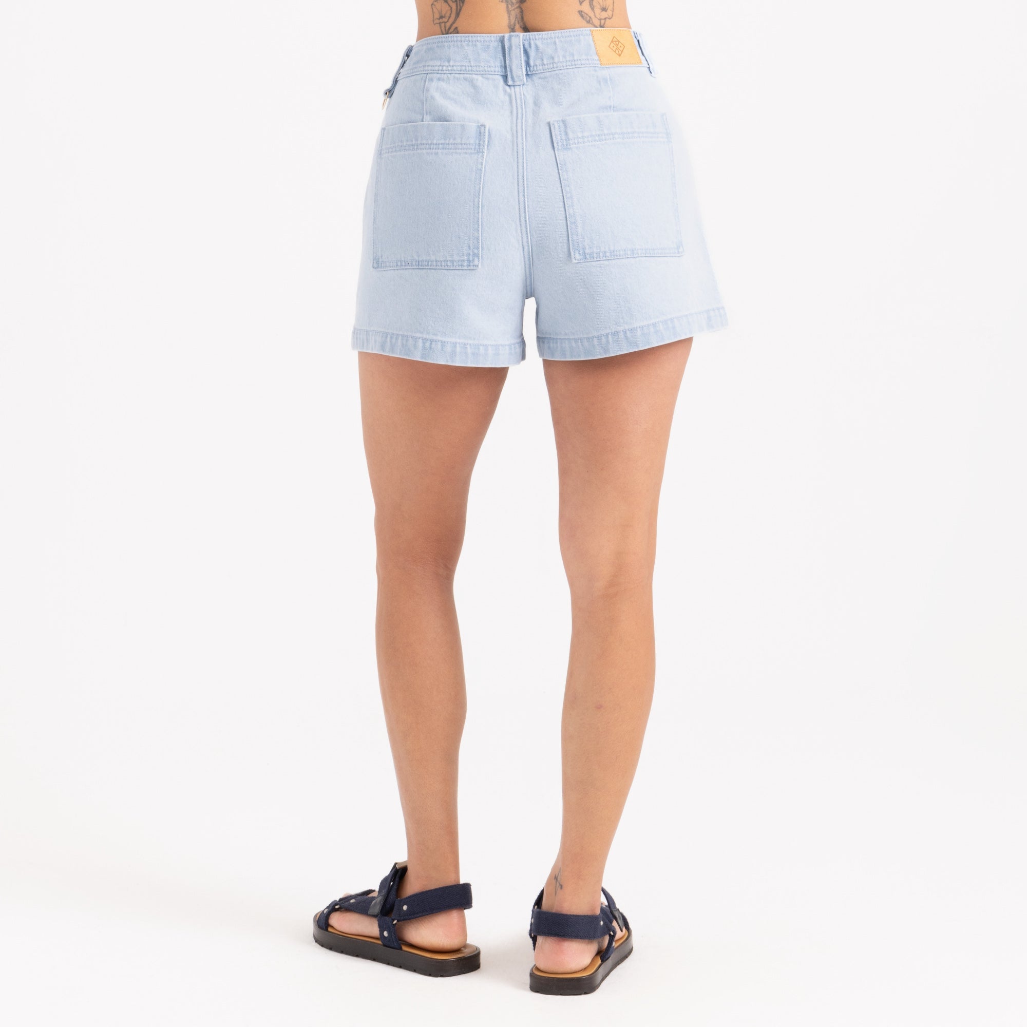 HWY Shorts - Hell gebleichter Denim (Deutsche Ausgabe)