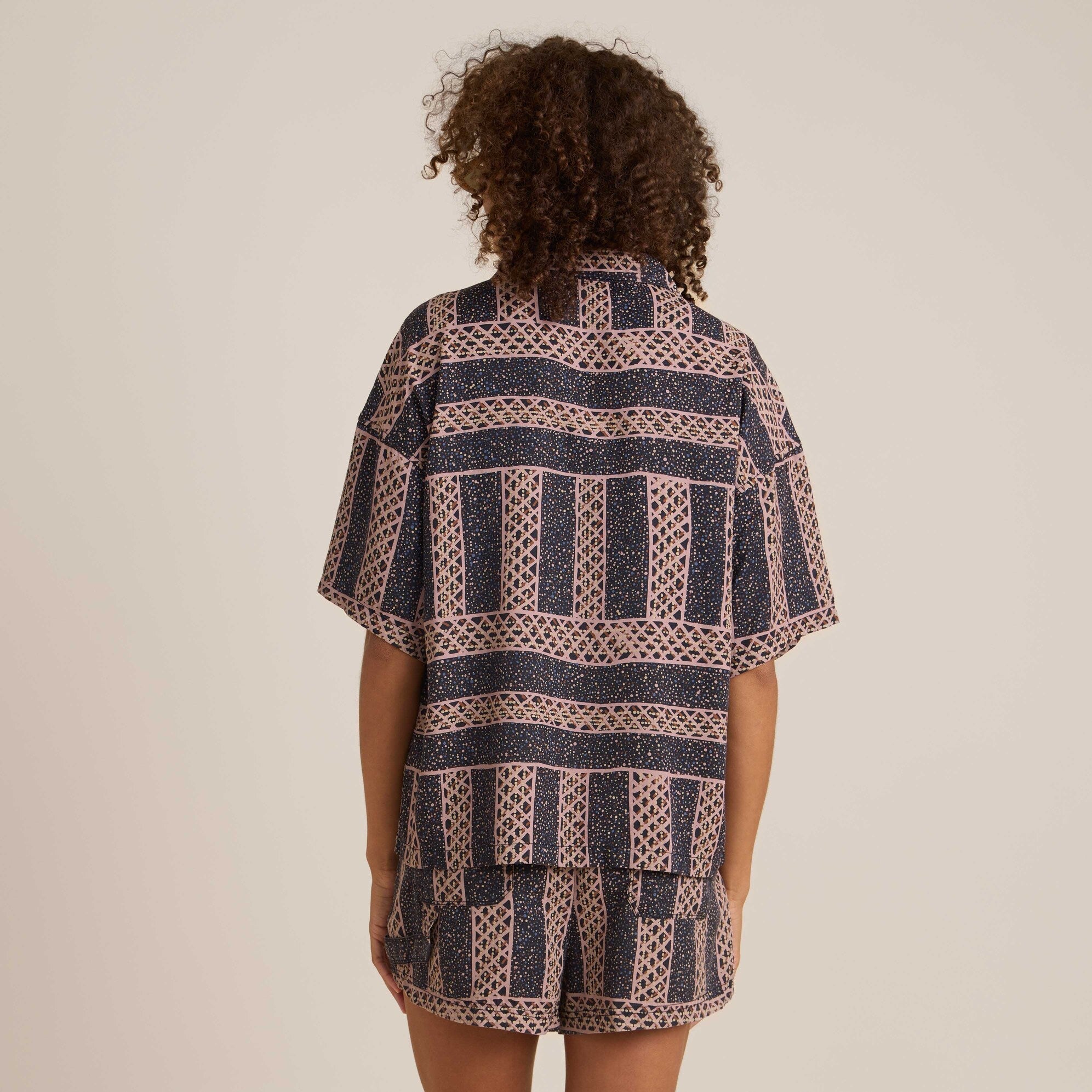 Riviera Kurzarmshirt von H.O.D. Dark Marineblau