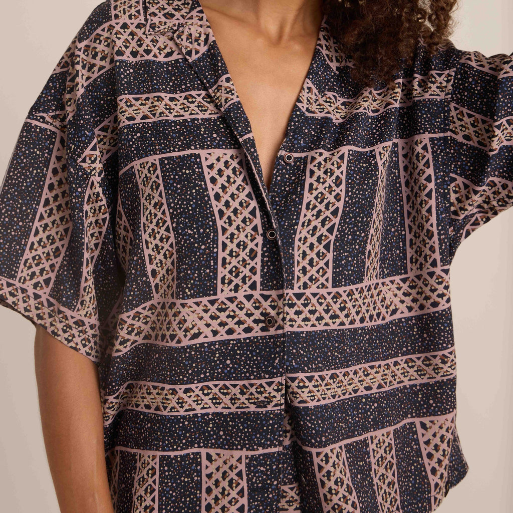Riviera Kurzarmshirt von H.O.D. Dark Marineblau