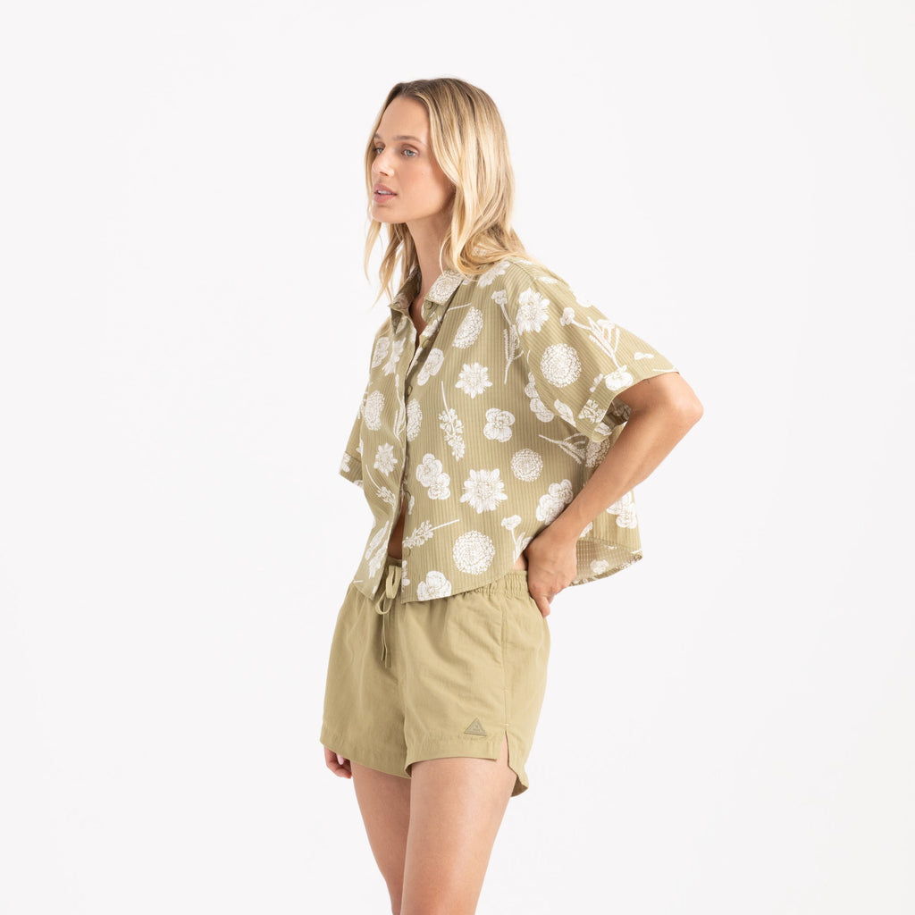Bless Up Kurz geschnitten Button Up Shirt - Dusty Olivgrün (Deutsche Ausgabe)