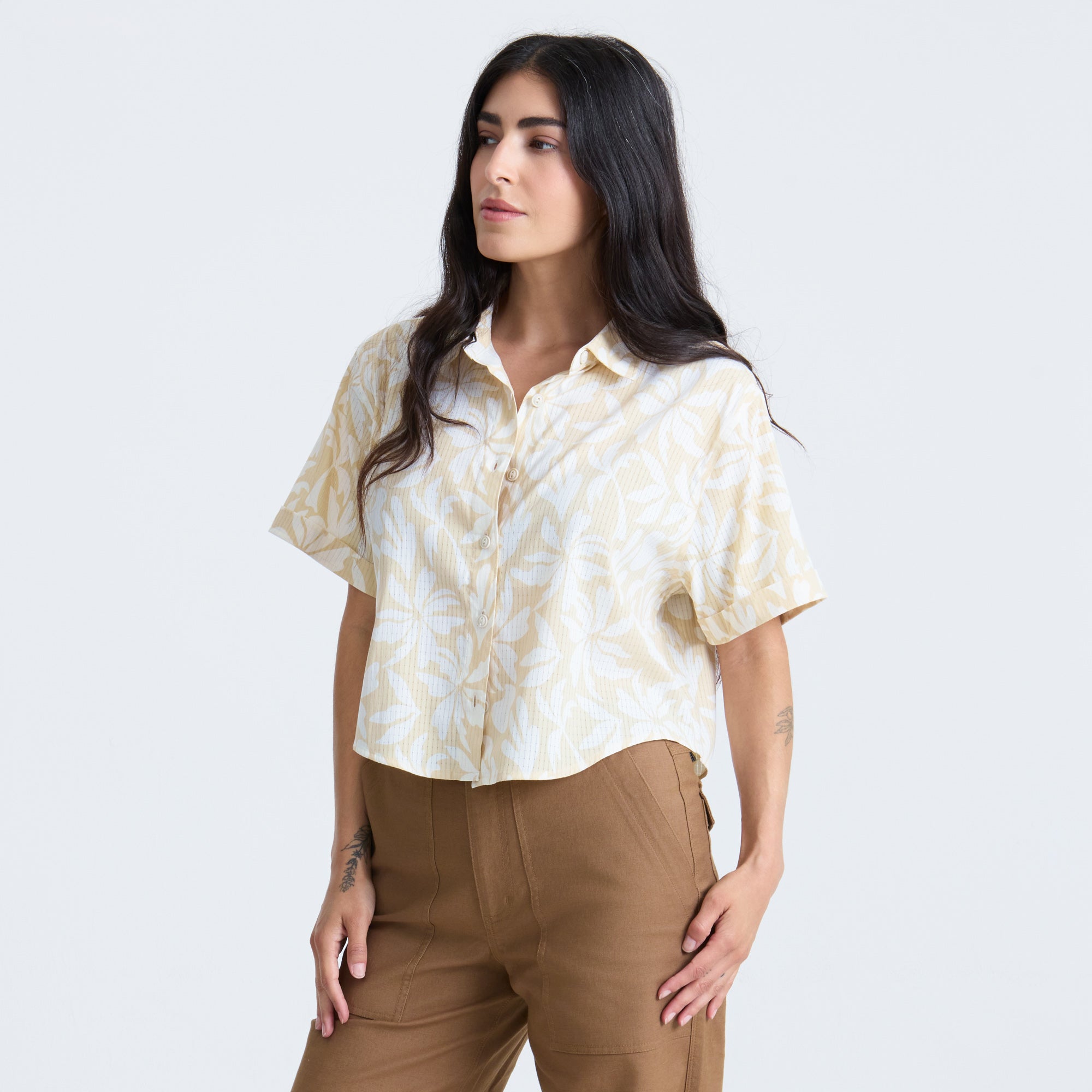 Bless Up Kurz geschnitten Button Up Shirt - Sand