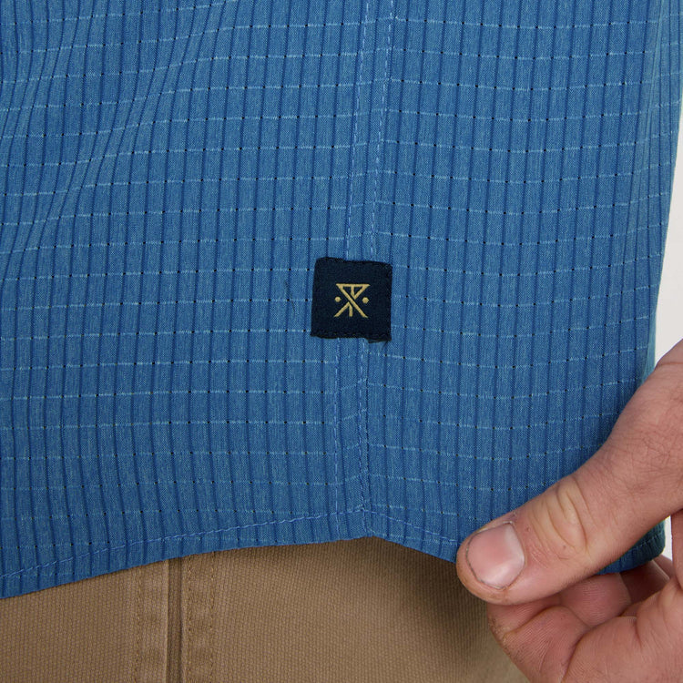 Bless Up Atmungsaktives Stretch-Shirt - Steel Blau